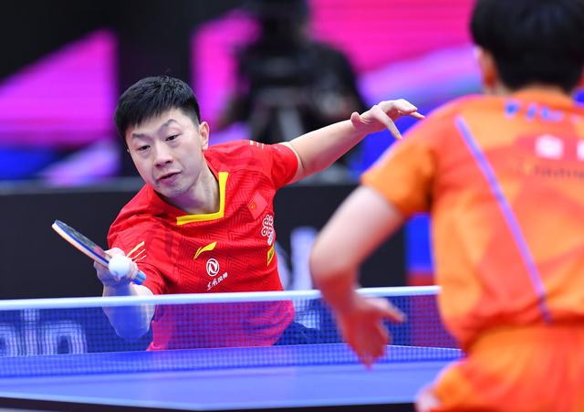 深厚的足球 深厚的足球