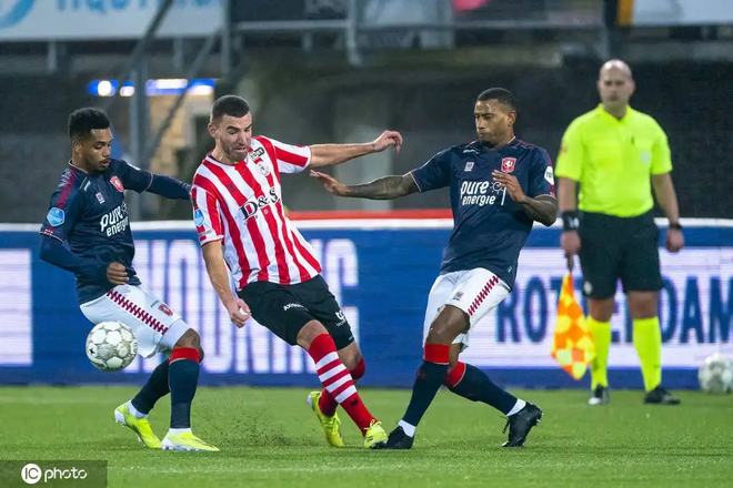 激烈的籃球 激烈的籃球